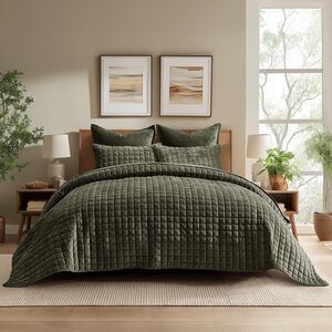 Luxury Velvet Quilt Set King Size, Lightweight Velvet Comforter Set